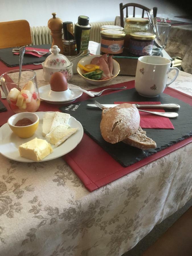 Отель Der Eberhard - Wohnen & Essen Bei Ilse Санкт-Михель-ин-Оберстайермарк Экстерьер фото